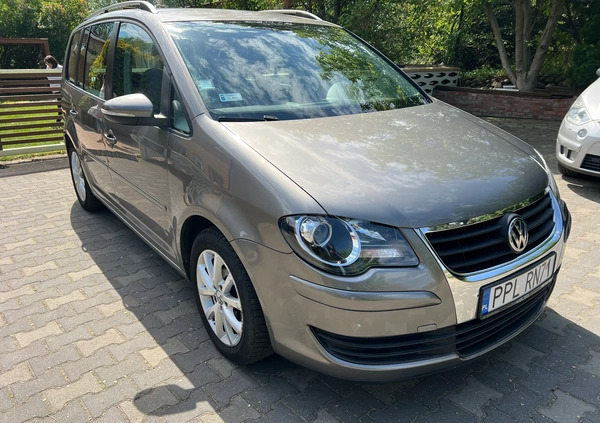 Volkswagen Touran cena 21900 przebieg: 202000, rok produkcji 2010 z Krośniewice małe 37